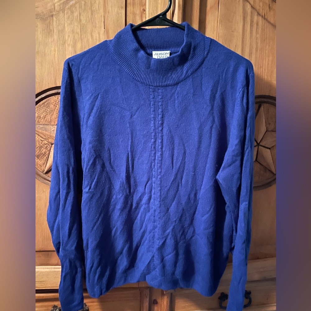 Allison Daley blue sweater, like new. No holes or stains